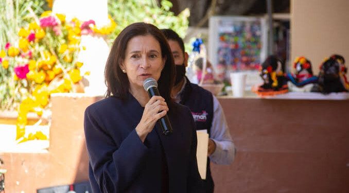 PODRÍA SALIR MARCELA HERBERT