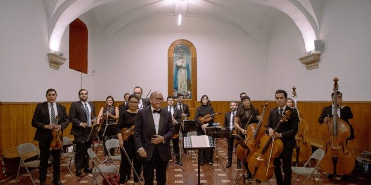 Ofrecerán Orquesta de Cámara UAQ y Grupo Morsa “Beatles Sinfónico”
