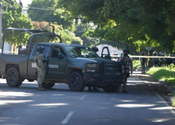 Militares y civiles armados se enfrentan en Culiacán, Sinaloa