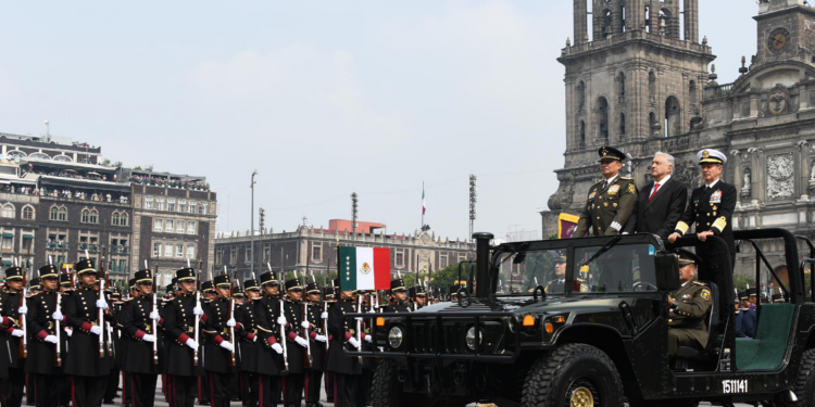 Fuerzas Armadas despiden a AMLO y dan bienvenida a Sheinbaum 