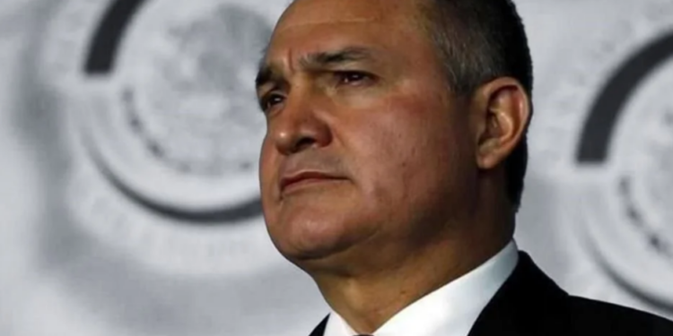 No deseo mal a nadie, dice AMLO sobre condena a García Luna