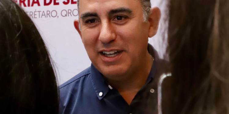 Entrega Luis Nava la regeneración urbana  en Santa Rosa Jáuregui