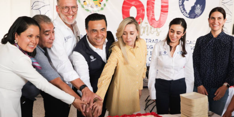 Entrega Luis Nava la regeneración urbana  en Santa Rosa Jáuregui