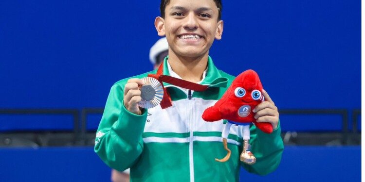 Da paranatación un Bronce más en París 2024