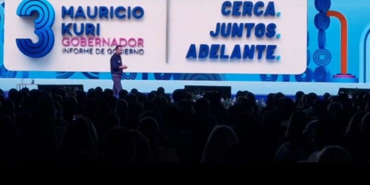 Presenta Mauricio Kuri III Informe