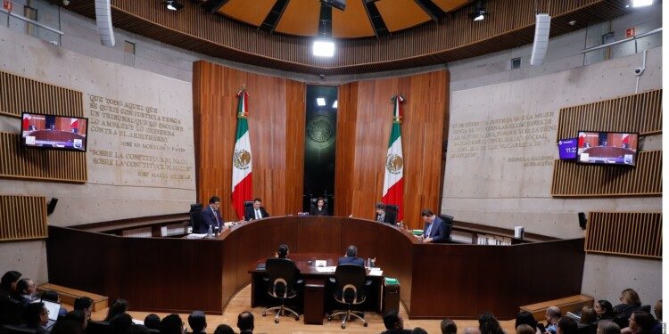 AMLO, entre los más grandes presidentes de México:  Sheinbaum