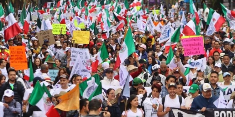 Marchan al Senado vs. cambio al Poder Judicial