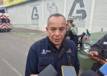 Esperan reabrir este martes la carretera federal 120 tras derrumbe en Pinal de Amoles