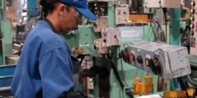 Actividad económica de México creció un 0.4 % interanual