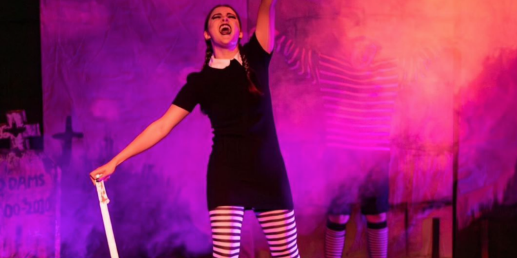 Estrena Compañía de Ballet musical con talento de UAQ