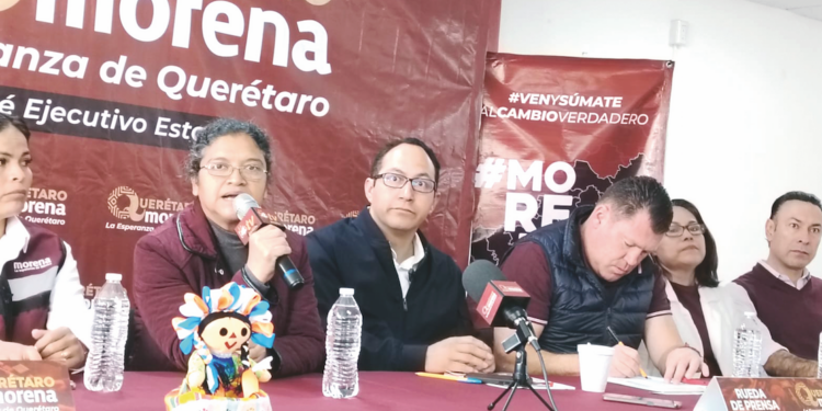 Arremete Rufina vs Sinuhé y Ulises