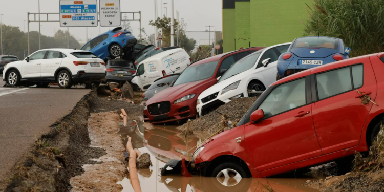 Temporal de lluvias deja al menos 64 muertos y cuantiosos daños en España