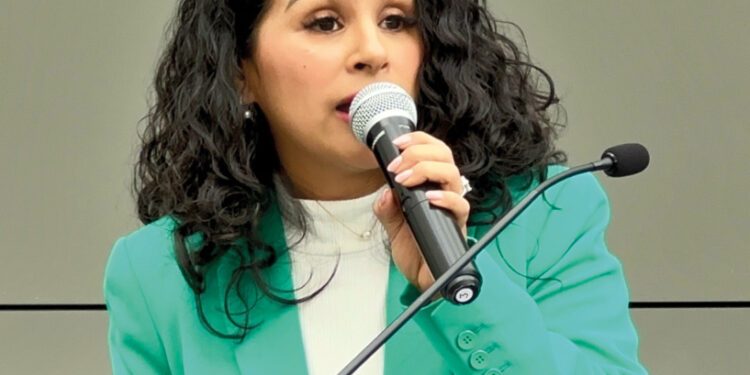 Presenta Arturo Maximiliano iniciativa a favor del aborto