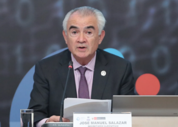 Advierten mayor inflación  por alzas al salario mínimo