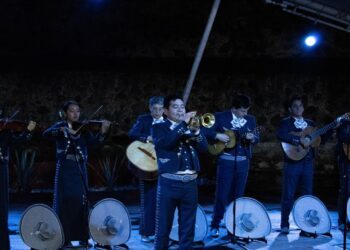 Participa Mariachi UAQ en gira en Italia