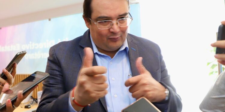 Intromisiones de Rufina Benitez y Gilberto Herrera no permiten definición de comisiones en congreso local: Guillermo Vega