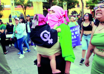 Presenta Arturo Maximiliano iniciativa a favor del aborto