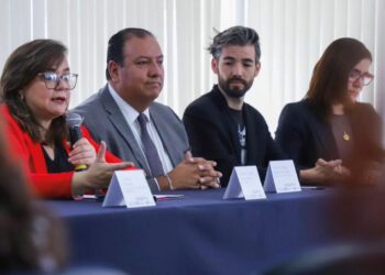Visitan 160 mil personas los ocho panteones capitalinos
