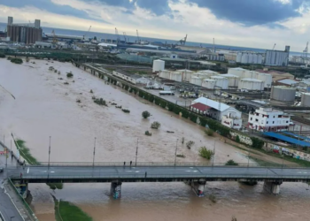 Lluvias torrenciales en España alertan ahora Cataluña