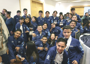 Entregan reconocimiento a medallistas Paranacionales