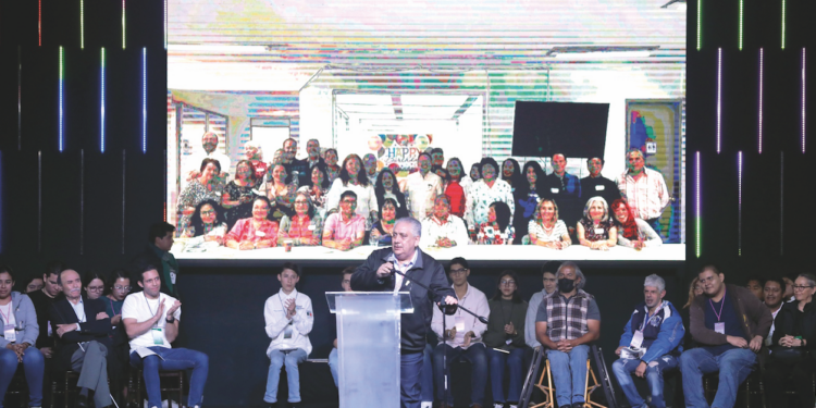 Advierte Luis María Aguilar retroceso en la Corte