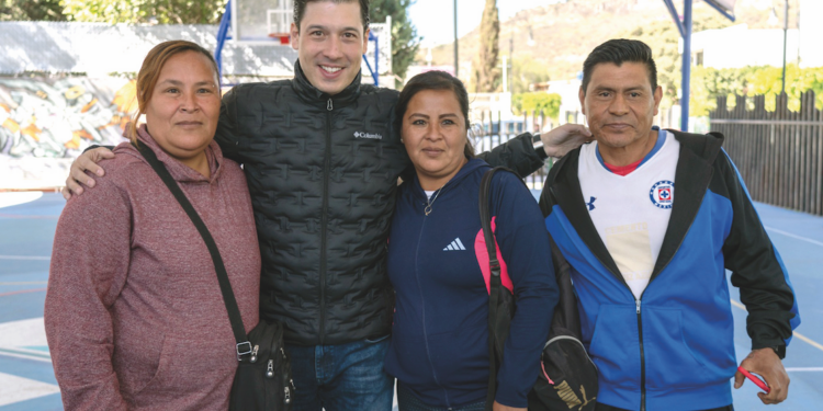Rodrigo Monsalvo entrega más obras en La Cañada