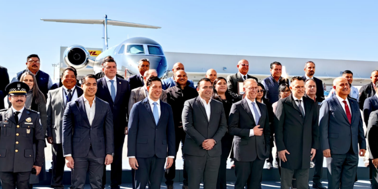 El Aeropuerto Internacional de Querétaro cumple 20 años alturas