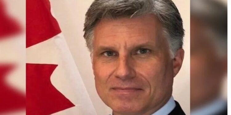 Designa Canadá a Cameron MacKay nuevo Embajador en México