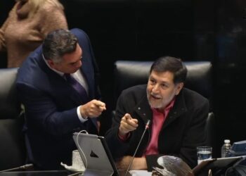 Discuten a gritos Noroña y ‘Alito’ durante sesión