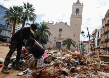 Gobierno de España eleva a 211 los muertos por el temporal en Valencia