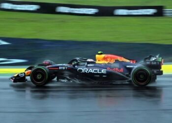 Un desastre total la carrera de Sergio Pérez en Brasil