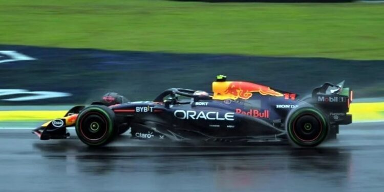 Un desastre total la carrera de Sergio Pérez en Brasil