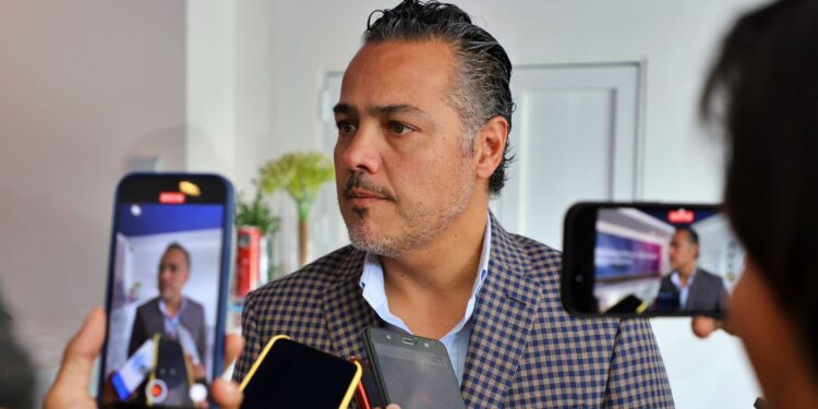 Coaliciones en favor de la movilidad se pronuncian en contra de Enrique Correa Sada
