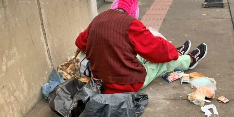 Charly Maya ya está colaborando con Felifer Macías, en atención de personas en situación de calle