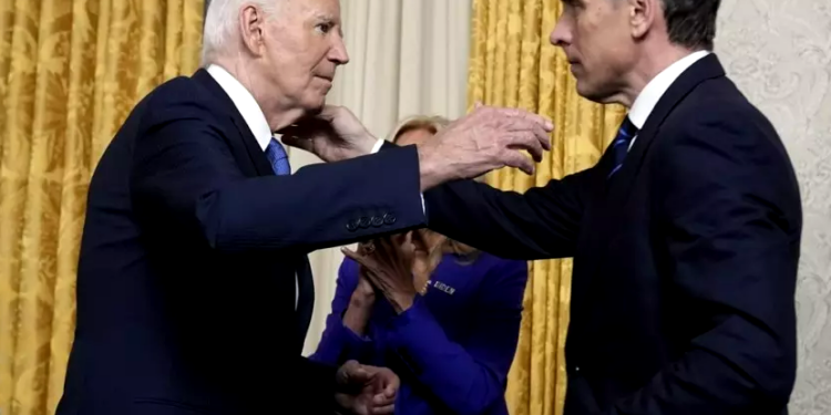 Biden indulta a su hijo Hunter por considerarlo víctima de ataques políticos