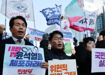 Aumenta la presión en Corea del Sur para destituir al presidente Yoon tras su fugaz ley marcial