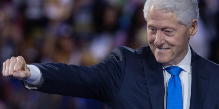 Hospitalizan a Bill Clinton en Washington DC