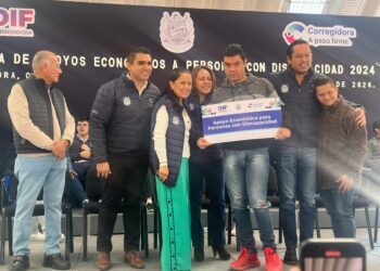 Benefician a 625 personas con discapacidad apoyos económicos en Corregidora