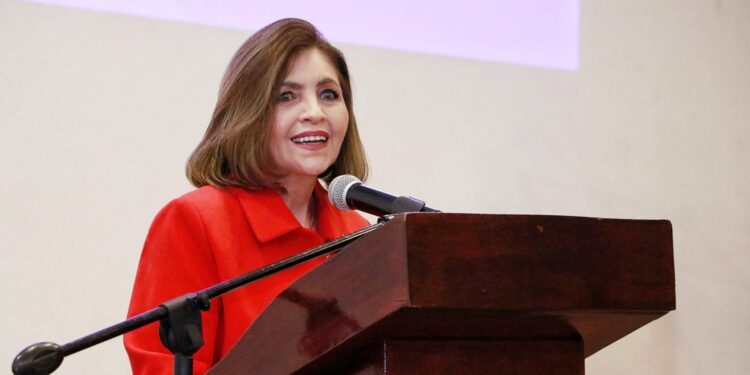 Resalta Coparmex aumento del salario mínimo