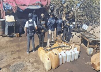 Aseguran 5 mil litros de huachicol en la México-Querétaro