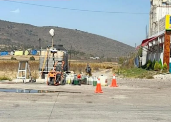 Venden huachicol cada 100 metros en la México-Querétaro 