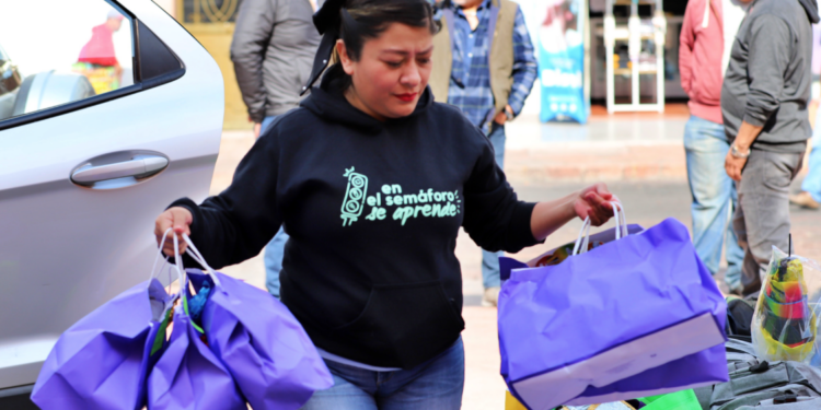 Entrega la SSPM regalos a 4 mil 700 niñas y niños