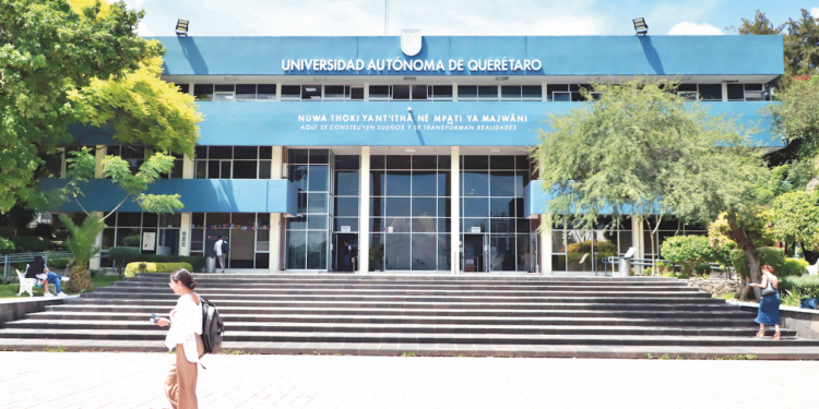 Recibe la UAQ a más de 33 mil estudiantes en este ciclo 2025