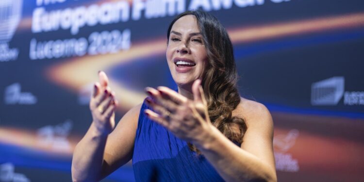 “Emilia Pérez” supera la polémica y llega a cines