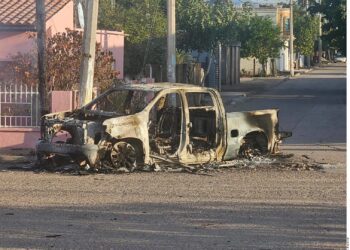 Reportan en Sinaloa balaceras y autos calcinados