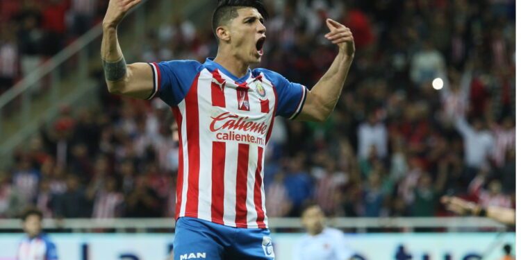 Peleará Campos el puesto a Rotondi en Cruz Azul