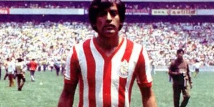Pierde Carlos Vela su casa en Malibú por incendios