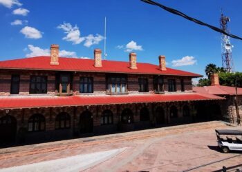 Planean estaciones para el tren Mex-Qro