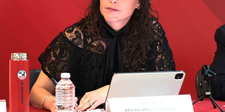 Exigimos a morena bajar los precios de la gasolina: Abigail