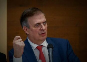 Abren contratos mixtos en electricidad e hidrocarburos